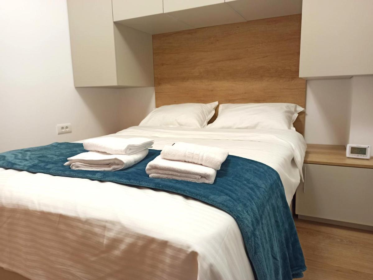 Stylish, Modern 2 Rooms Flat With City View, Near Presidential Palace Bucureşti Exterior foto